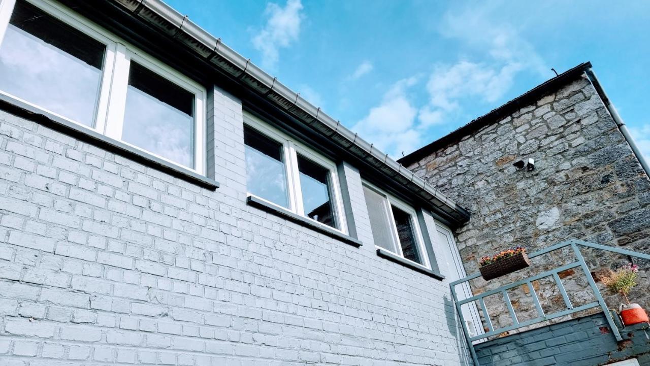 Le Gite De La Gray House Mettet Eksteriør bilde